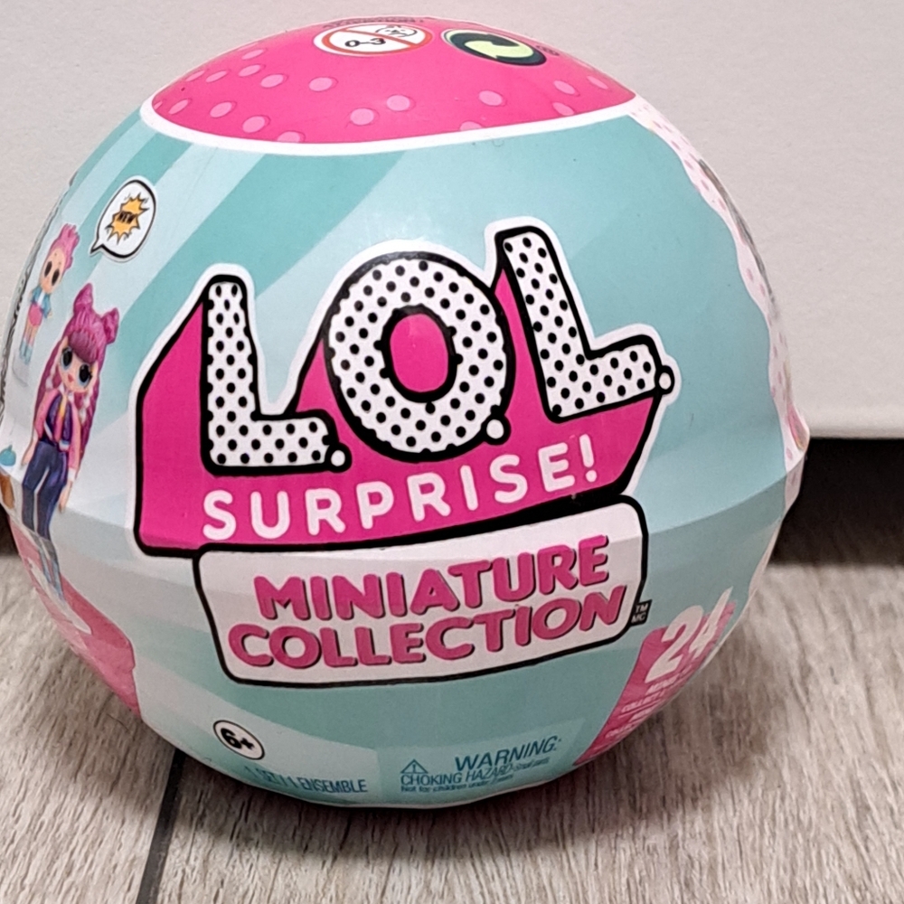 Brand New L.O.L. Surprise! Ball. Miniature Collection Edition Doll & Accessories